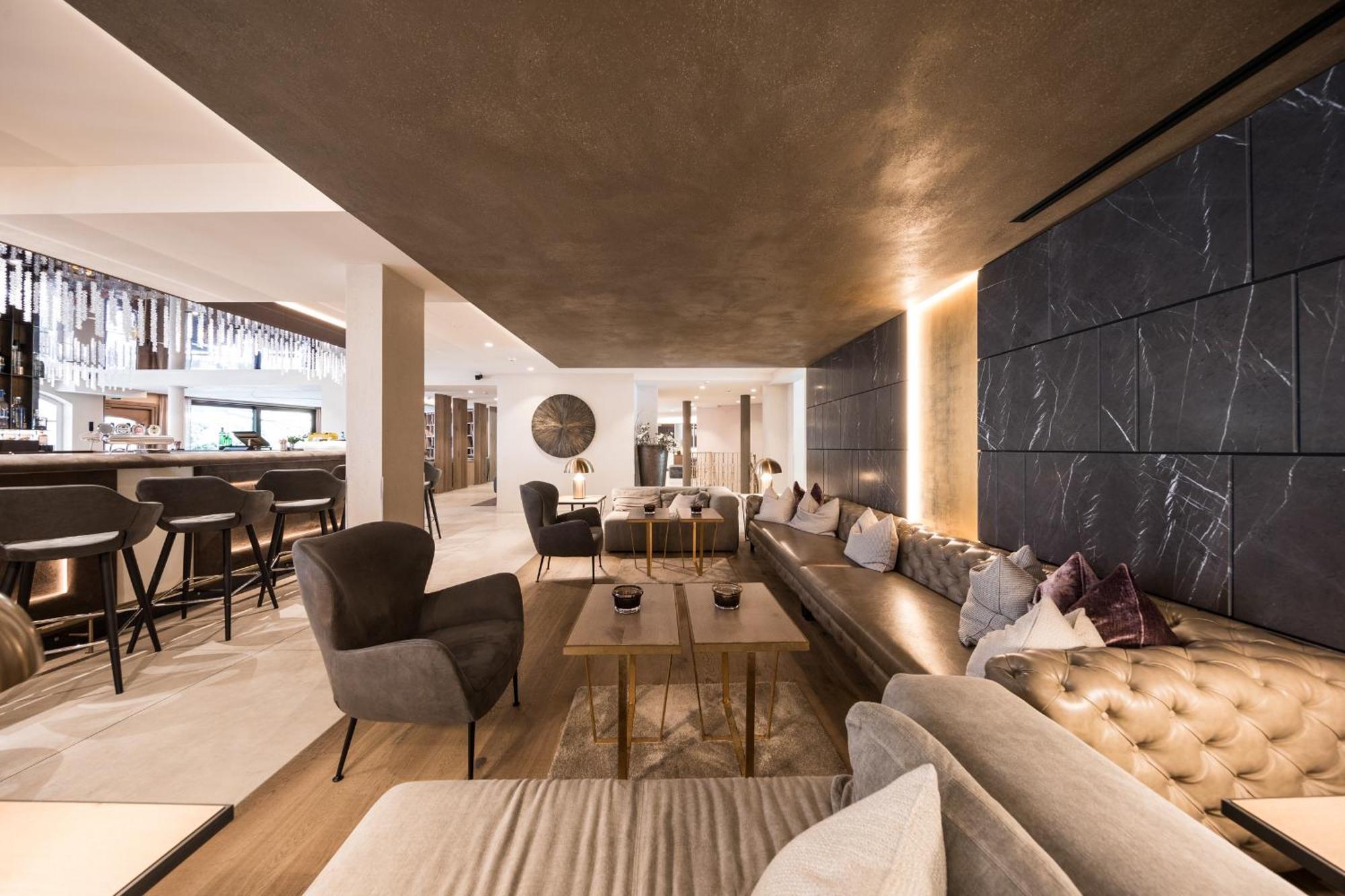 Hotel Prokulus - Family & Wellness Naturns Esterno foto