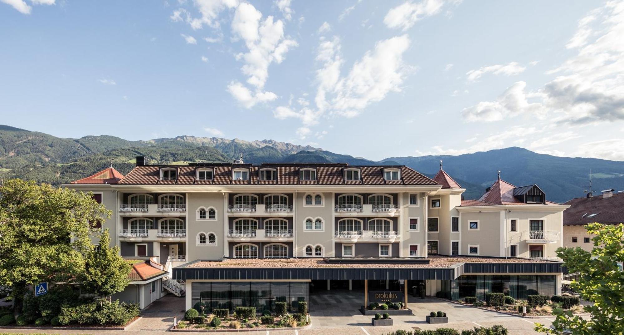 Hotel Prokulus - Family & Wellness Naturns Esterno foto